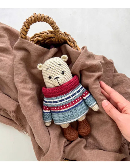 Nordic Christmas Dolls & Amigurumis Crochet Book