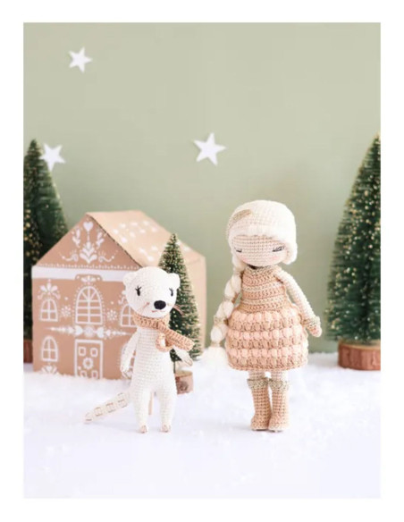 Nordic Christmas Dolls & Amigurumis Crochet Book