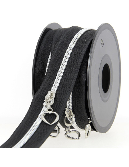 5-meter roll of 5 mm nylon zipper with heart pulls - Black and silver