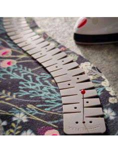 Flexible silicone hem ruler