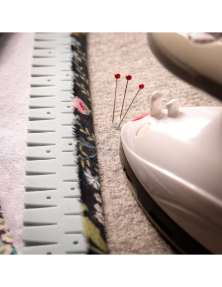 Flexible silicone hem ruler