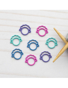 Set of 8 closed stitch markers - Colored Sheep