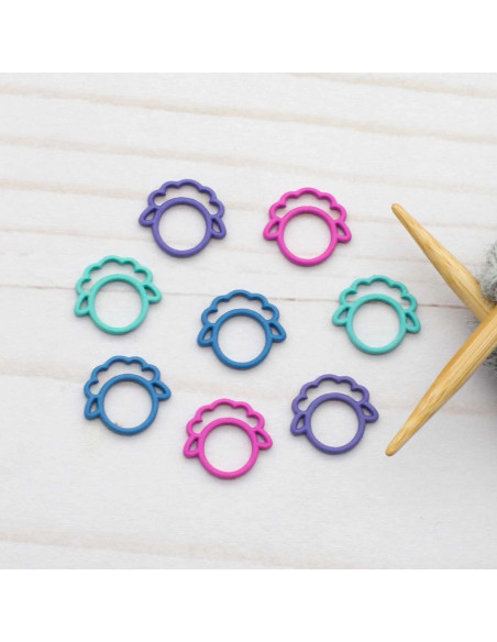 Set of 8 closed stitch markers - Colored Sheep