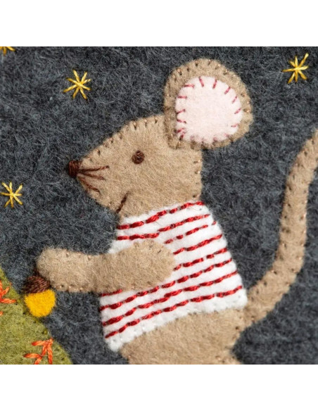 Felt kit with hoop - Mouse family at Christmas