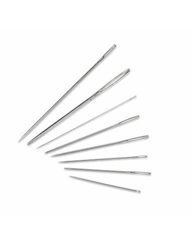 Assortment of 33 needles for needlework