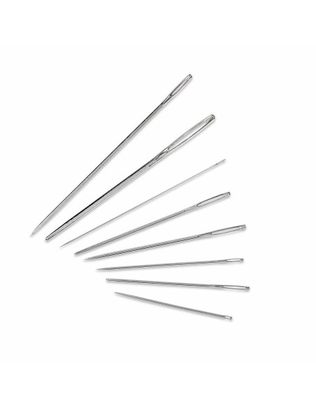 Assortment of 33 needles for needlework