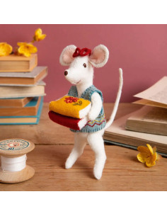Felt Kit - Little Librarian Mouse