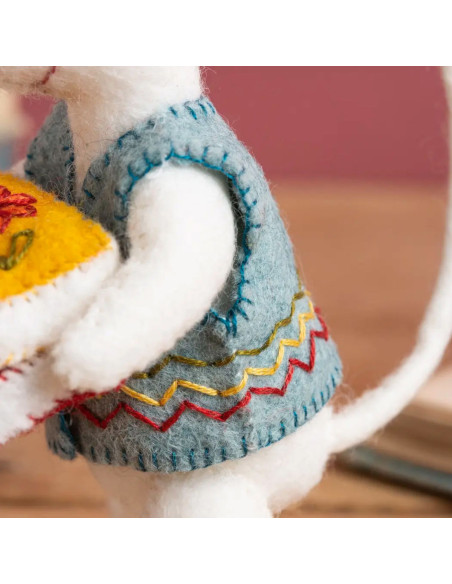 Felt Kit - Little Librarian Mouse