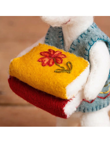 Felt Kit - Little Librarian Mouse