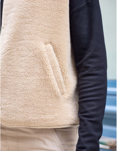 Sherpa Sleeveless Vest Pattern - Atelier Scämmit