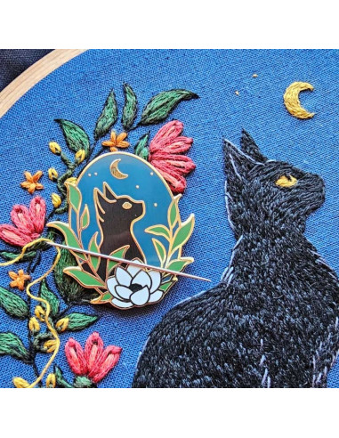 Magnetic needle holder - Black cat