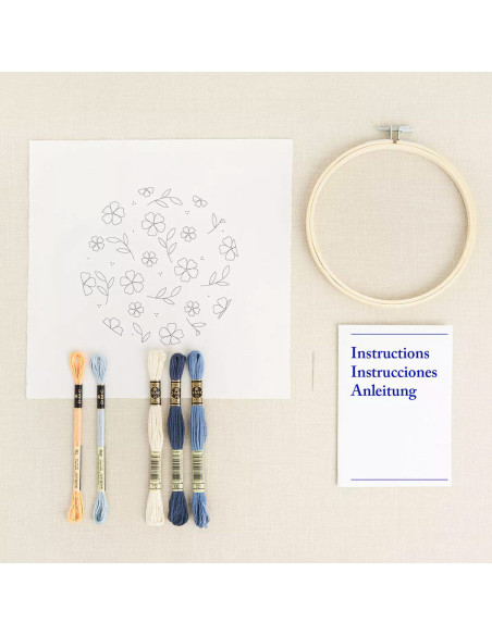 Embroidery kit - Blue flowers