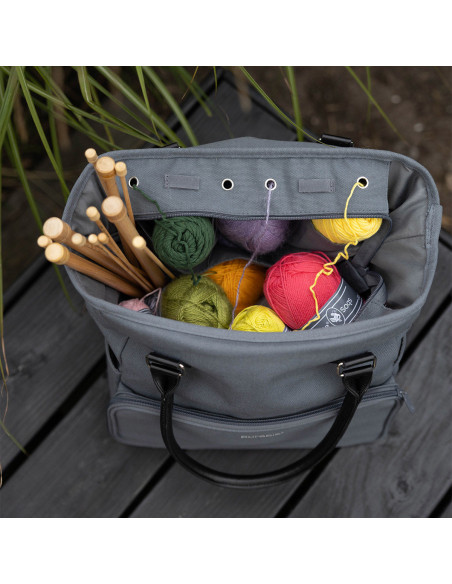 Durable tote bag for knitting and crochet