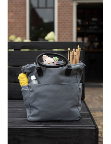 Durable tote bag for knitting and crochet