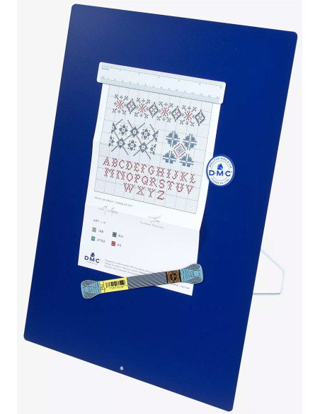 Magnetic board with retractable stand 28 x 38 cm DMC