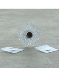 Invisible magnetic button