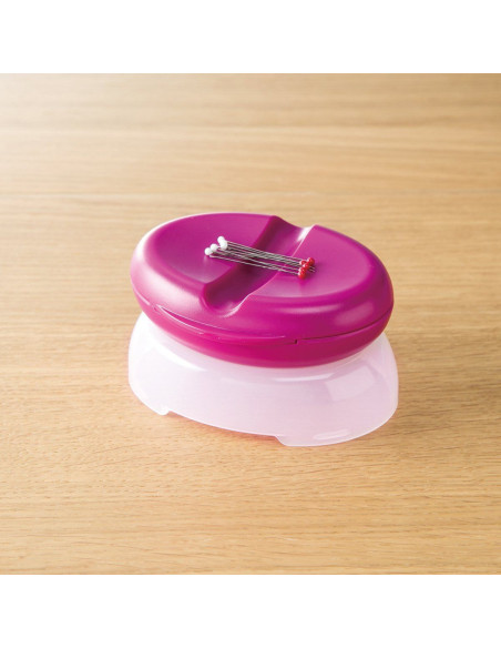 Clover magnetic pin box