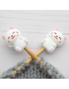 Happy cat stitch stoppers for knitting needles