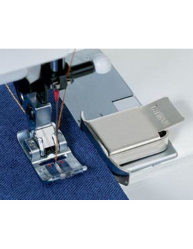 Magnetic sewing guide