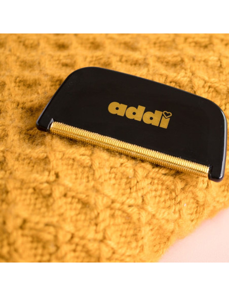 Addi cashmere brush