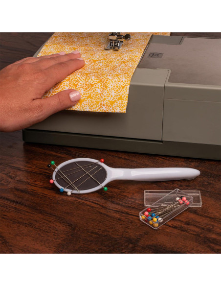 Magnetic needle picker with 25 Singer pins