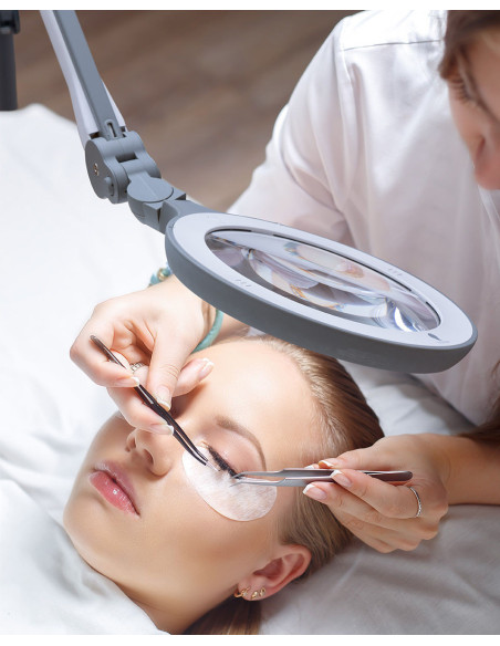 Daylight IQ LED magnifying lamp