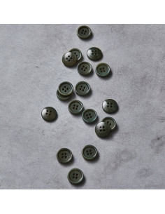 Round-edged corozo button - Moss green 2