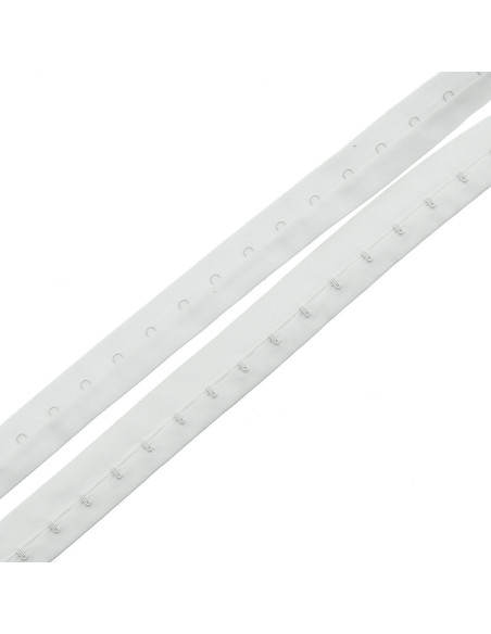 Staples on strip - White