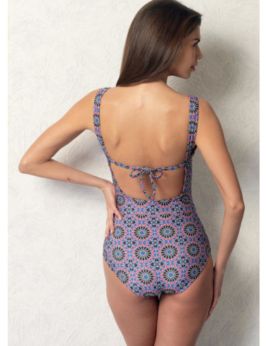 Pattern for top, swimsuit, bottom, and cover-up - Vogue 9192