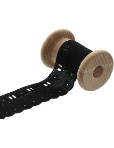 English embroidery with ribbon slot - Black