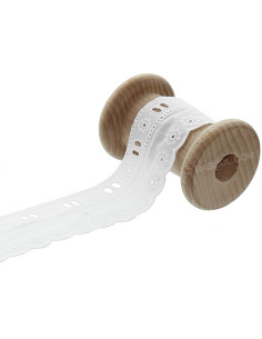 English embroidery with ribbon slot - White