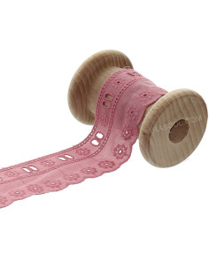 English embroidery with ribbon slot - Old pink