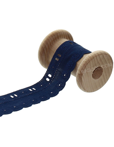 English embroidery with ribbon slot - Navy blue