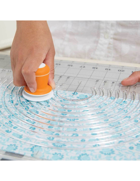 Fiskars circular fabric cutter