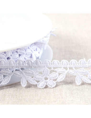 Daisy Guipure - White
