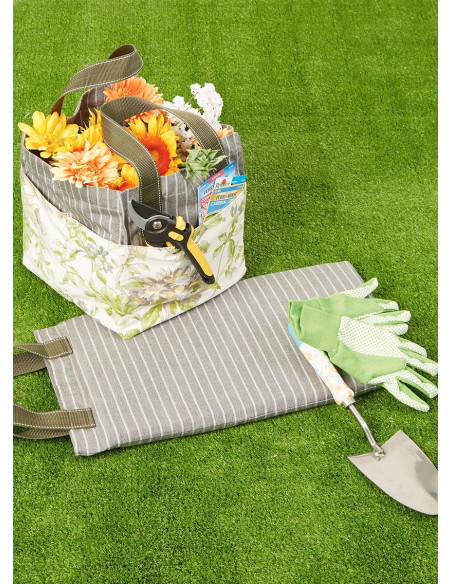 Gardening articles pattern - McCall's 8300