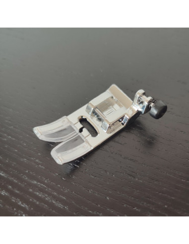 Universal soleplate necchi
