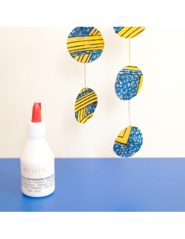 Bohin extra-strong permanent water-based textile glue