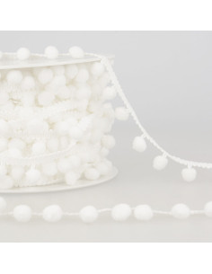 Large pompom trim - White