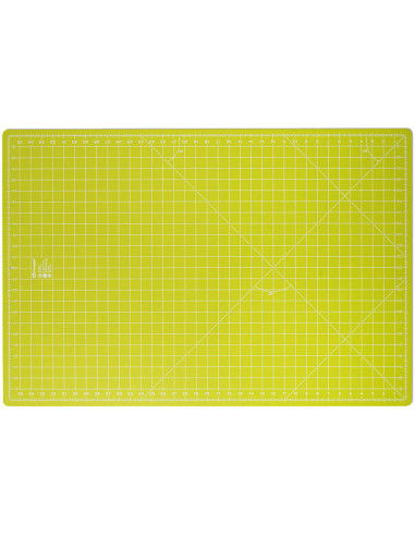 Omnigrid pistachio green cutting mat 60 x 90 cm