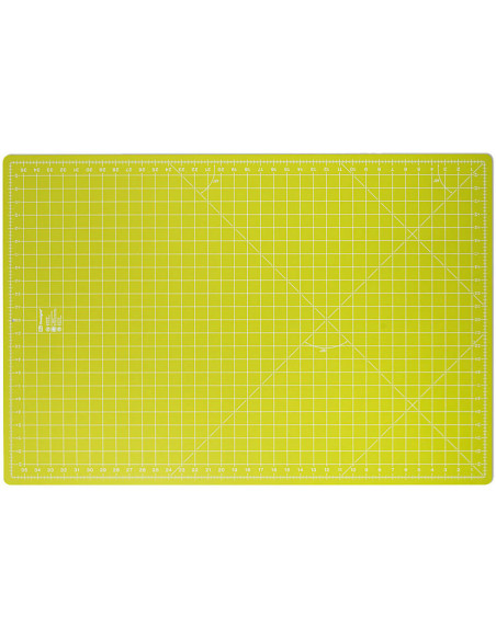 Omnigrid pistachio green cutting mat 60 x 90 cm