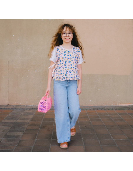Brisbane kids sleeveless vest or sweater pattern - Ikatee