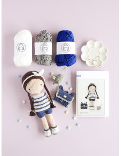Lulu's crochet outfits: Lulu at school 2