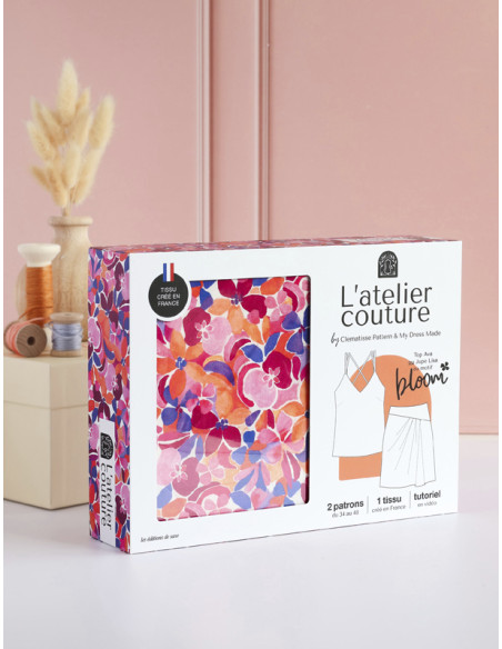 Top Ava or Lisa Skirt Box with Bloom pattern