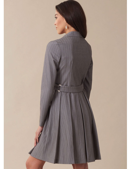 Dress pattern - McCall's 8528