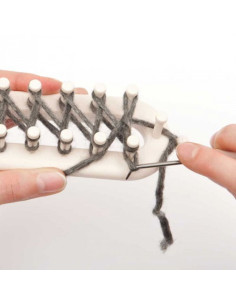 Long knitting loom 2