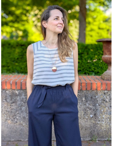 Lunne Top Pattern - Anna Rose Patterns