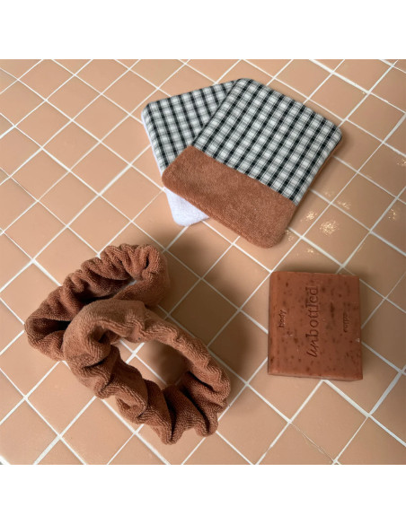 Nikko bathroom accessories pattern - Ikatee