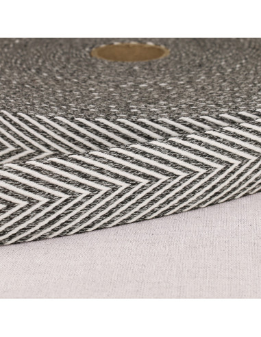 Chevron-patterned strap - Gray