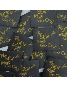 Set of 5 woven labels to sew "The sew must go on"